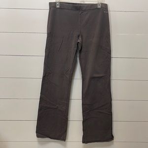 Old navy womens gray athletic straight leg pants. Medium.